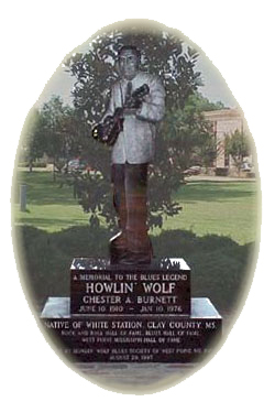 Howlin Wolf Statue